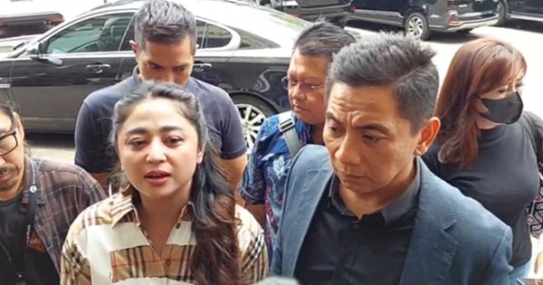 Dewi Perssik Sambangi Polres Jakarta Selatan Guna Laporkan Haters