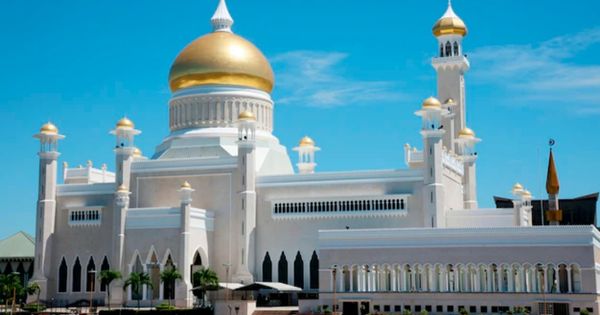 Adab Membawa Anak Kecil ke Masjid