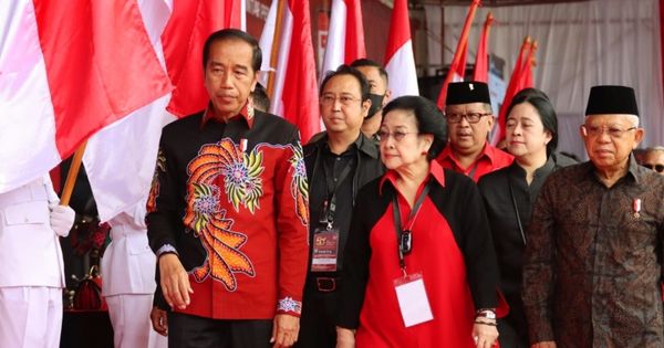 Lukas Enembe Ditangkap Paksa KPK, Jokowi: Semua Sama di Mata Hukum