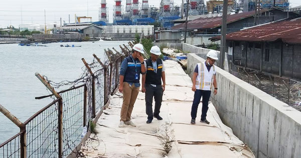 Antisipasi Banjir Rob Pelindo Perkuat Tanggul Laut Pelabuhan Tanjung Emas Semarang